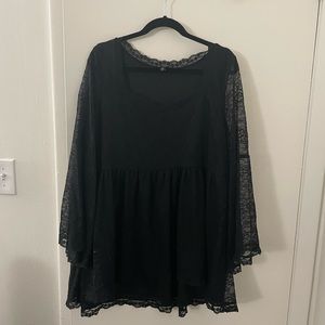 Black Long-Sleeve Lace shirt